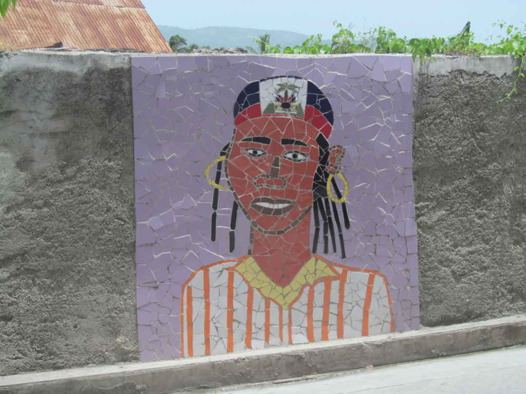 Portrait en céramique réalisé par des jeunes artisans de Jacmel.