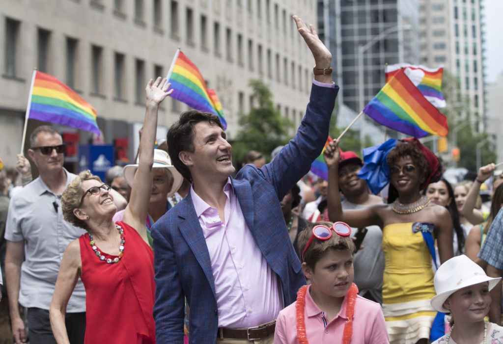 Justin Trudeau et Kathleen Wyne lors du défilé LGBT de Toronto en juin dernier.