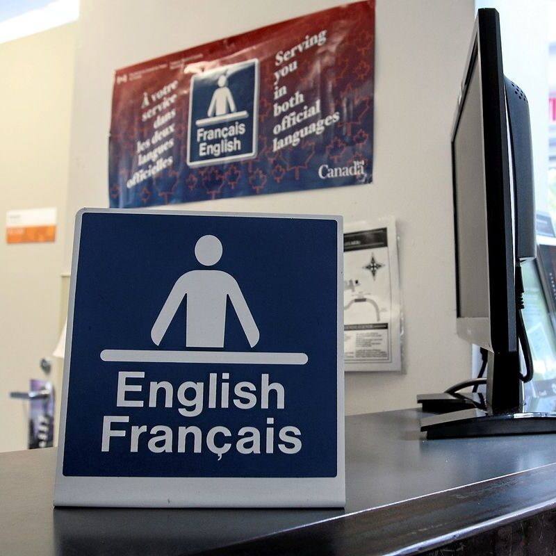 Langues officielles fonctionnaires insécurité linguistique Bilinguisme Anglais Français