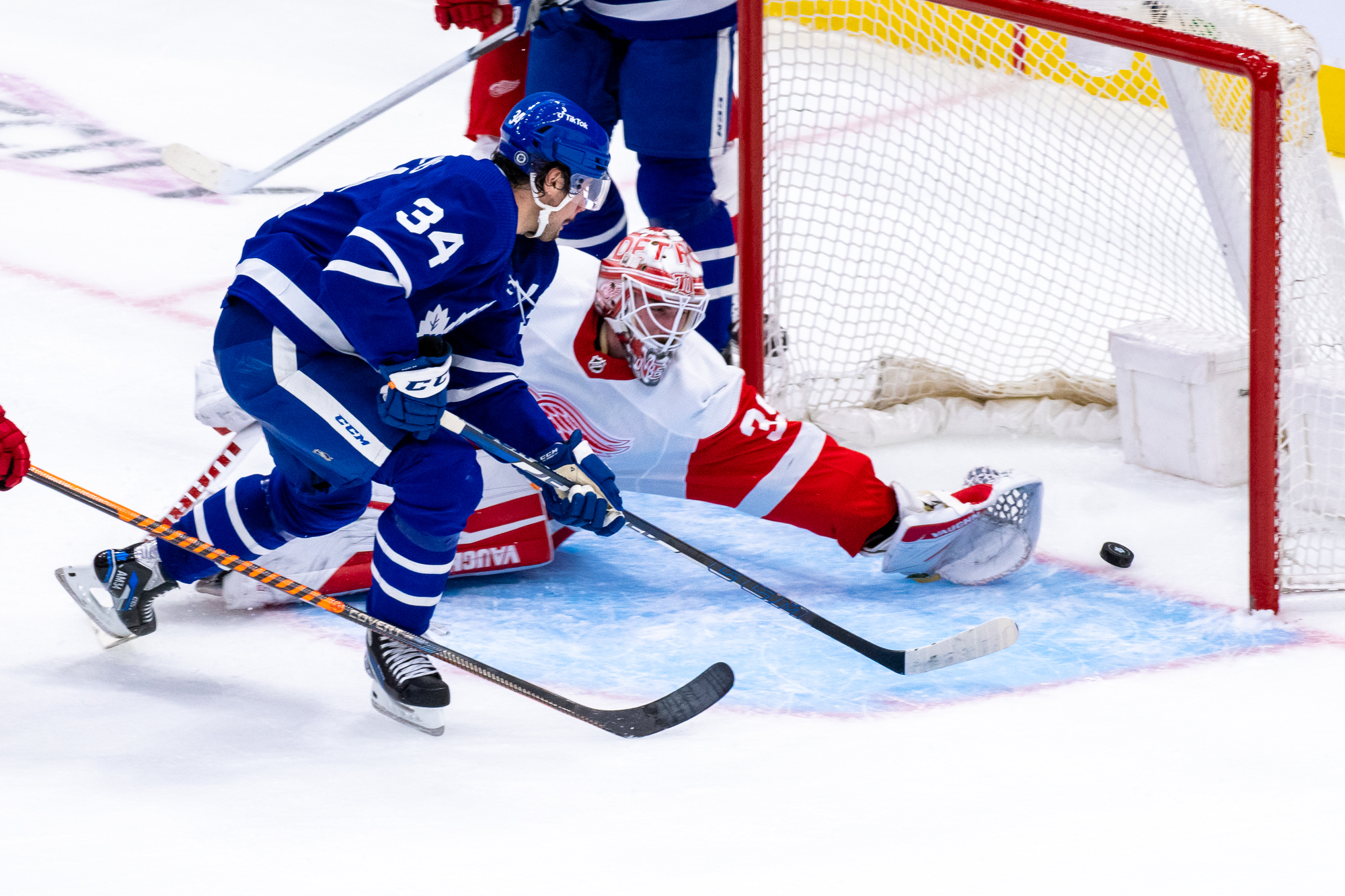 Auston Matthews Atteint Le Plateau Des 60 Buts Dans La Victoire Des Leafs