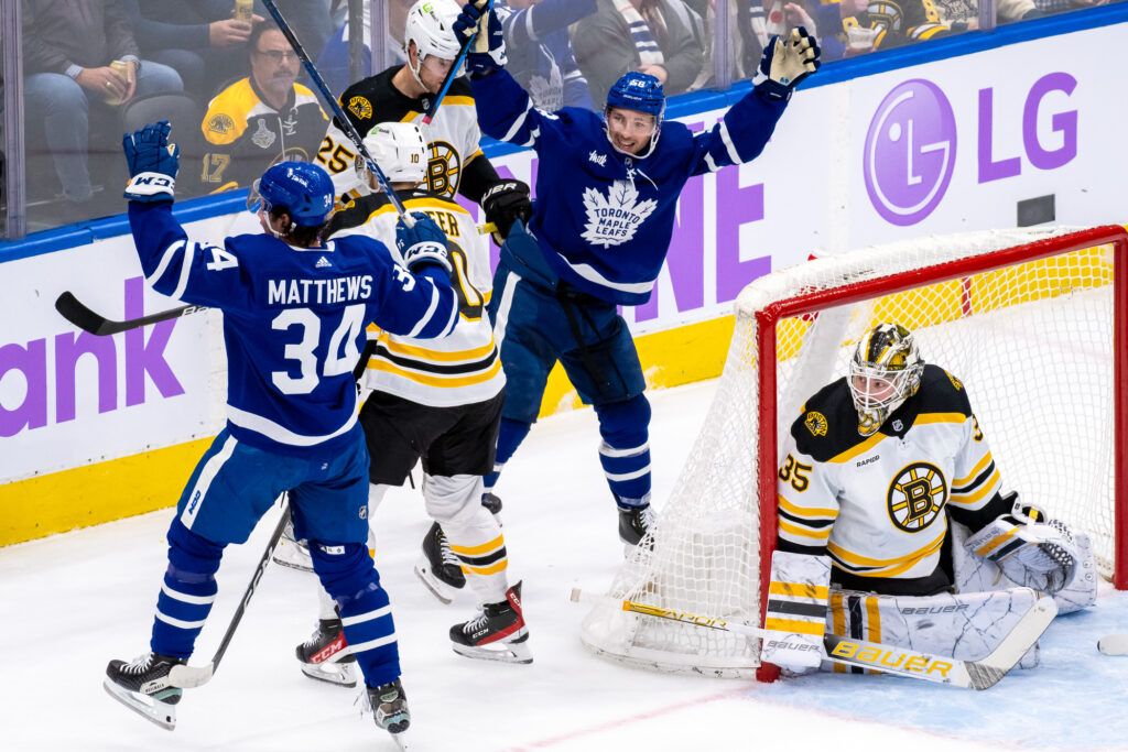 Auston Matthews et Michael Bunting