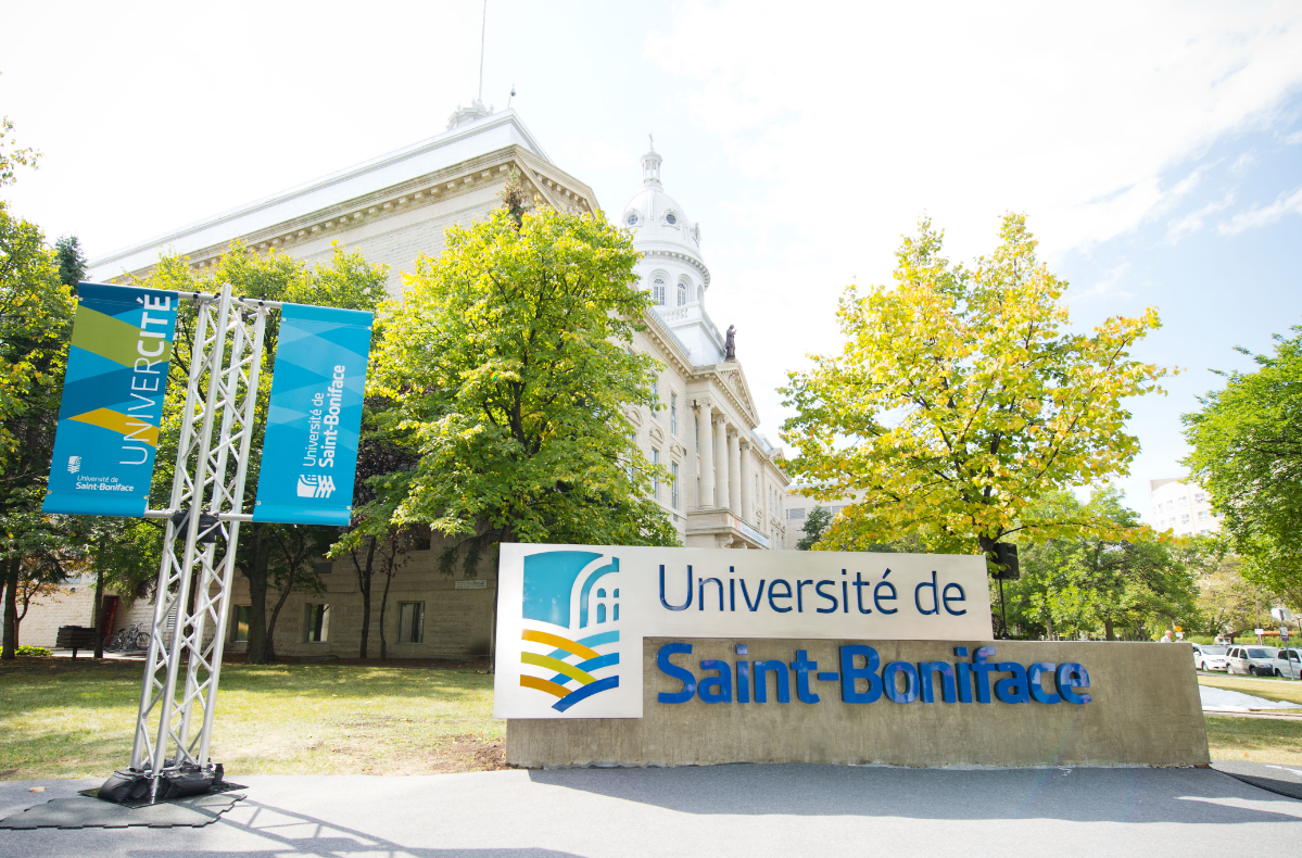 L'Université de Saint-Boniface, au Manitoba.