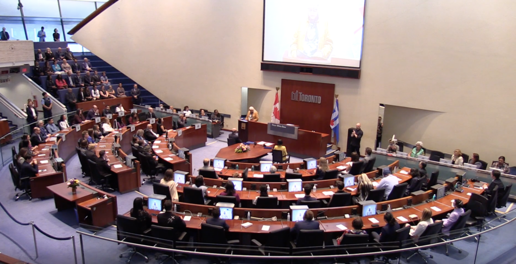 La salle du Conseil municipal de Toronto
