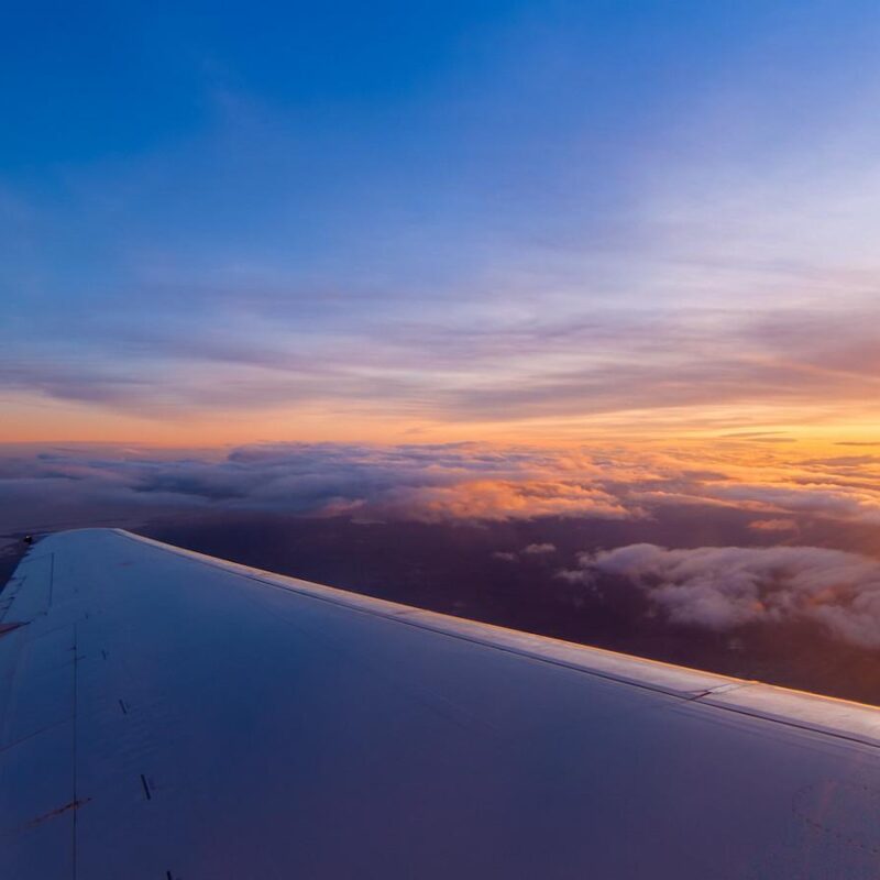 avion-coucher-soleil-coup de soleil