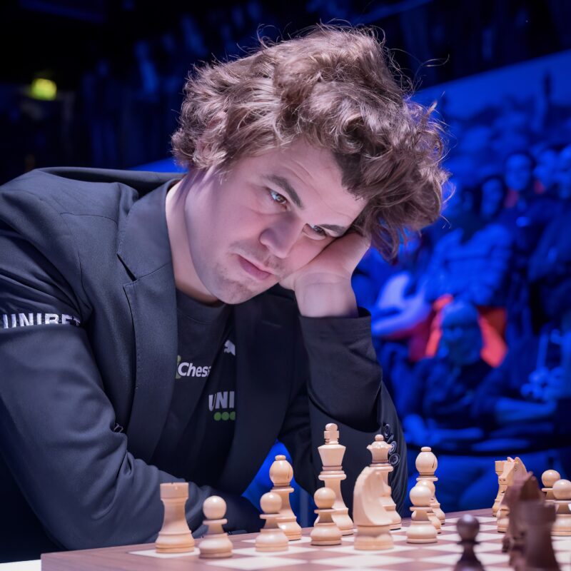 Le champion mondial d'échecs Magnus Carlsen