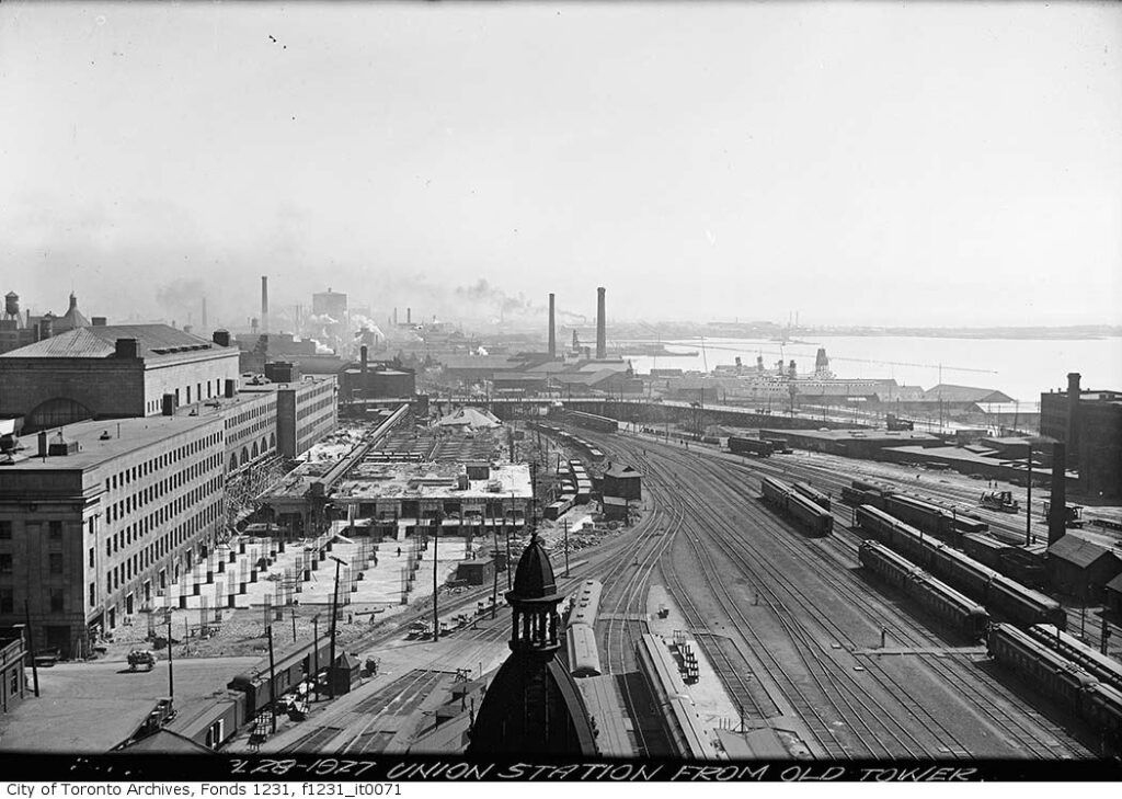 chemins de fer, Union Station en construction, 1927, Toronto. Photo: Wikipédia