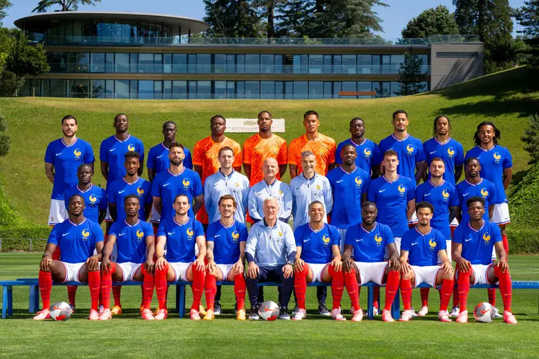 Photo officielle de l'équipe de France pour l'UEFA EURO 2024.