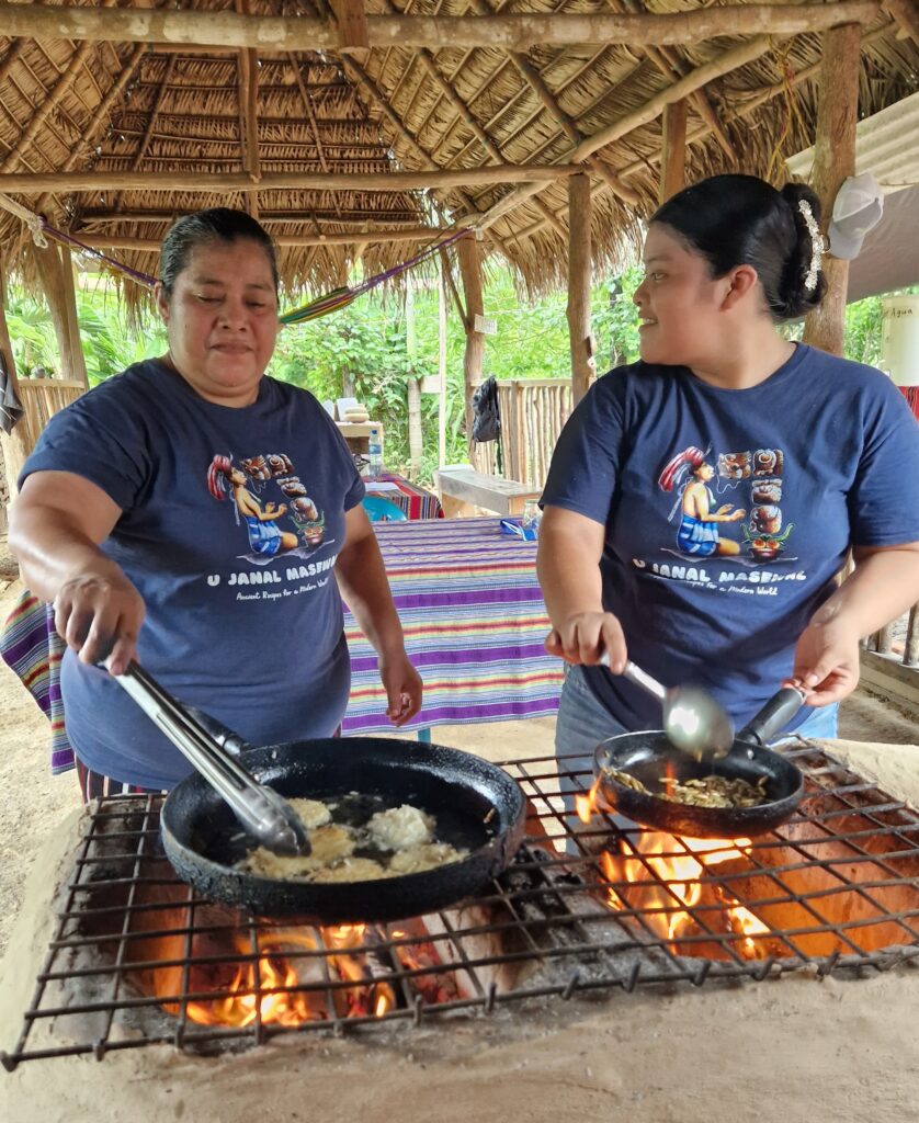 Belize Mayas