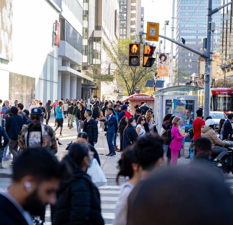 multiculturalisme, Yonge-Dundas Square à Toronto