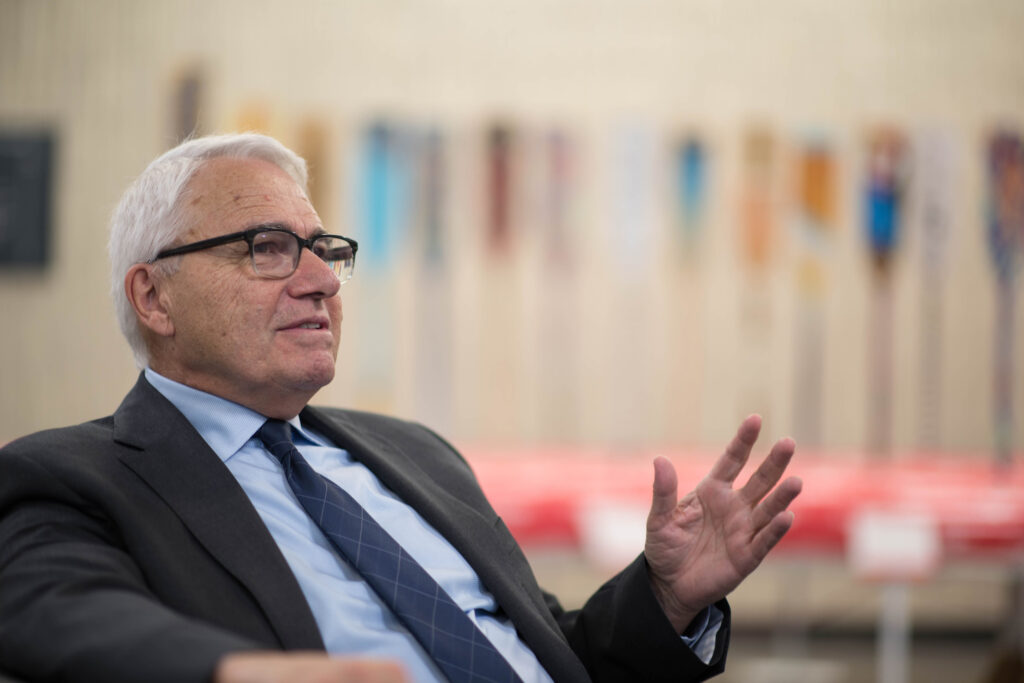 Le commissaire langues officielles, Raymond Théberge