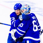 Leafs, Knies-Woll
