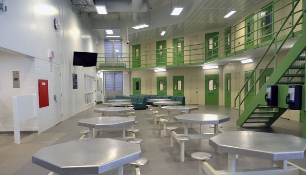 système correctionnel, ombudsman