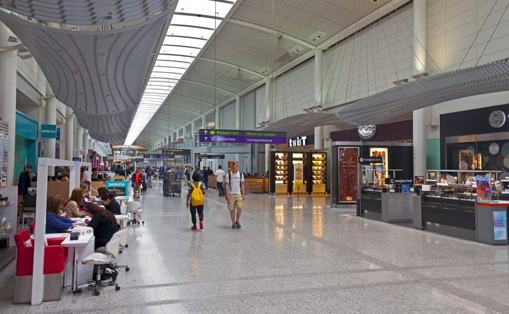 aéroport de Toronto, Pearson, langues officielles
