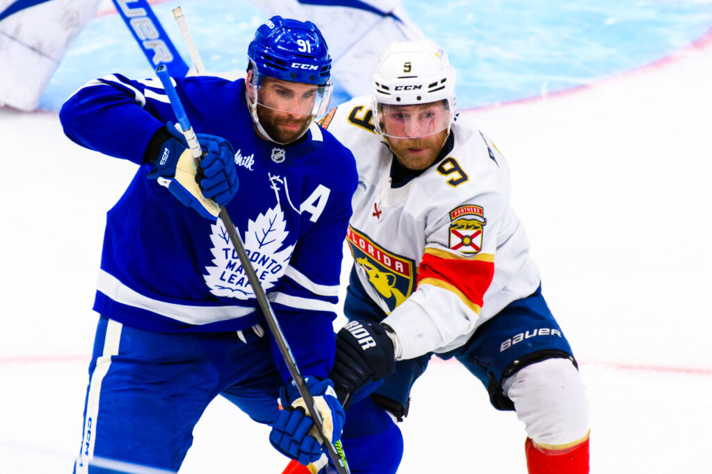 Tavares-Sam Bennett