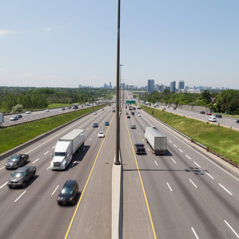 Francophonie économique, commerce, camions