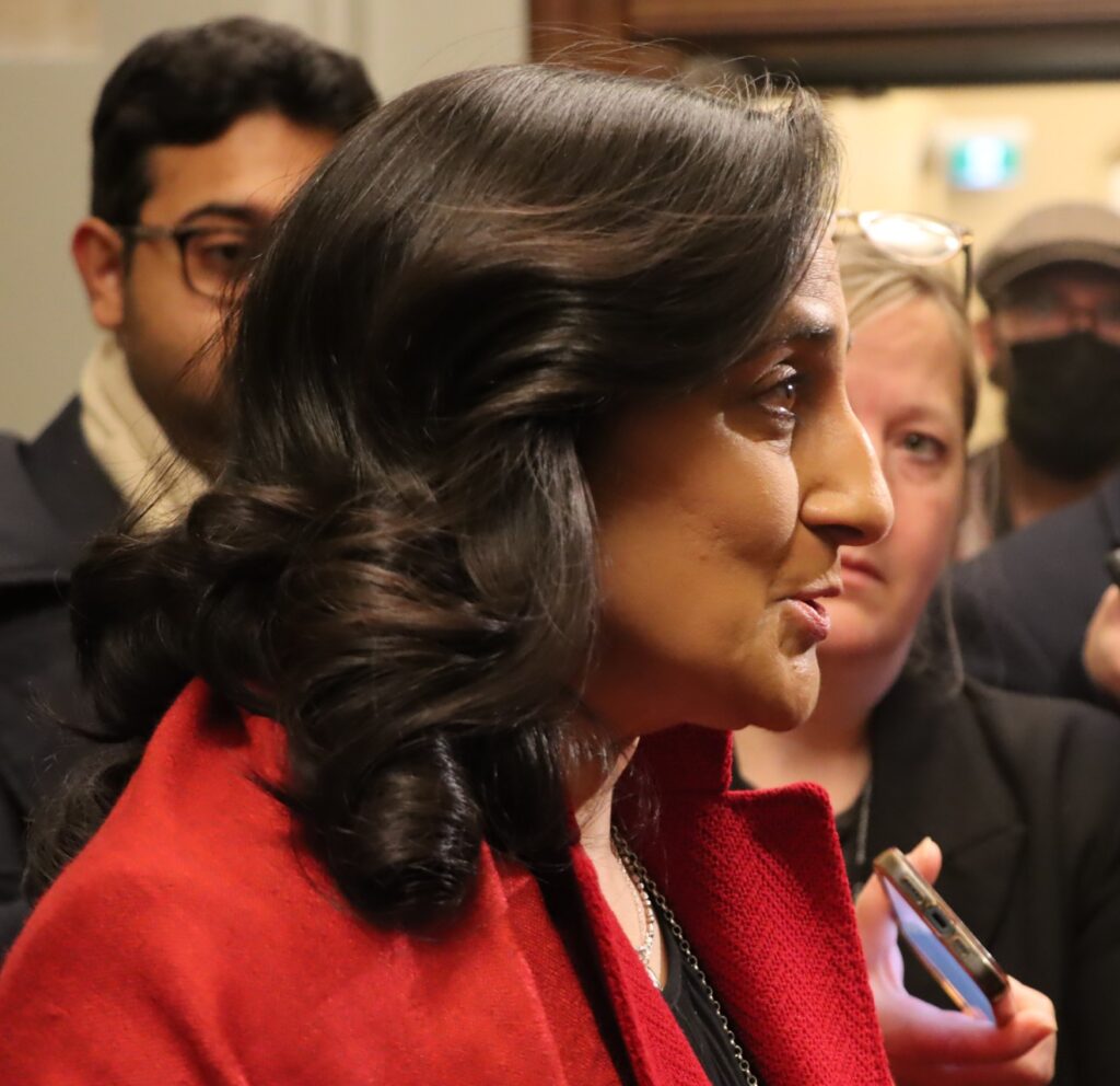 Anita Anand, ministre des Affaires étrangères