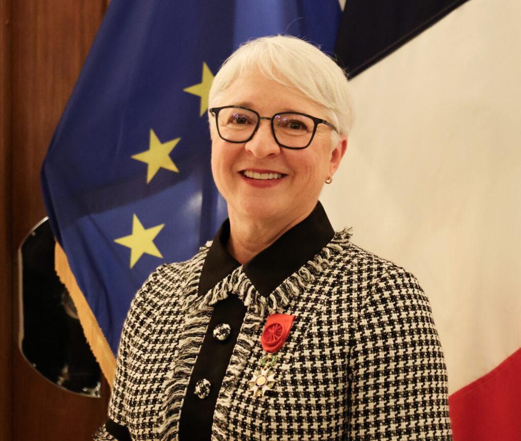 Edith Dumont, Légion d'honneur