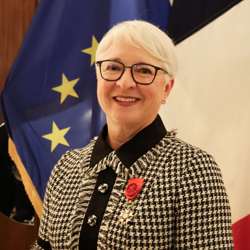 Edith Dumont, Légion d'honneur