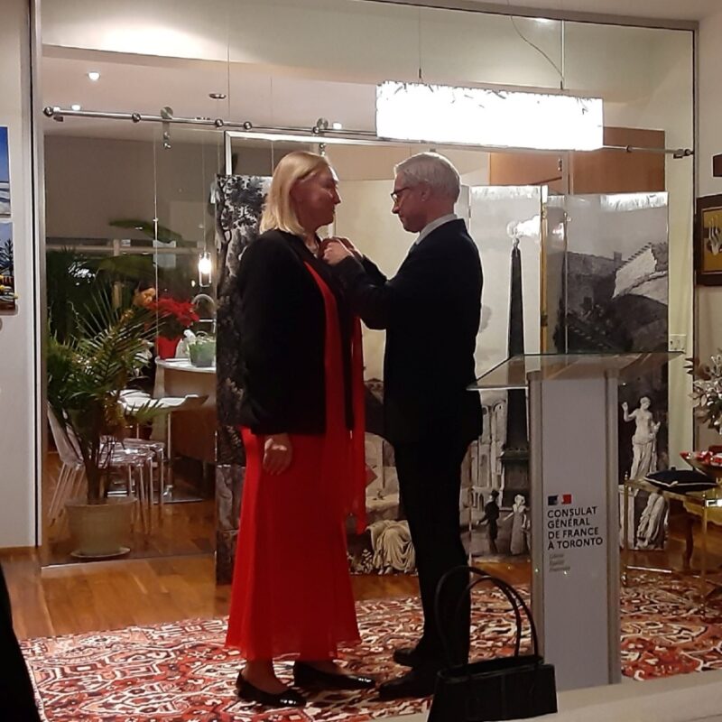 enseignante Marie-Claude Douville, Palmes académiques