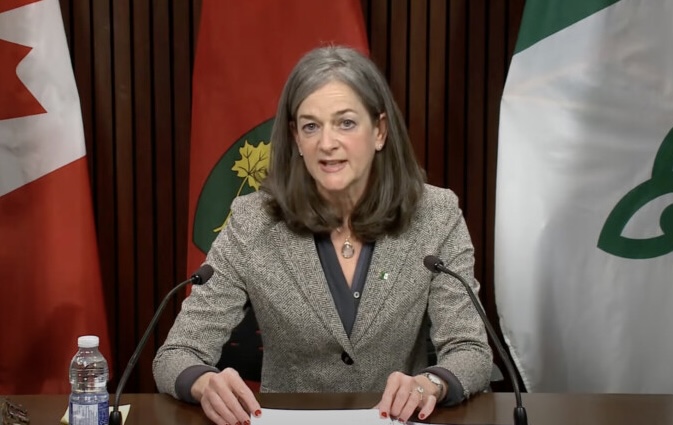 Kelly Burke, commissaire aux langues officielles