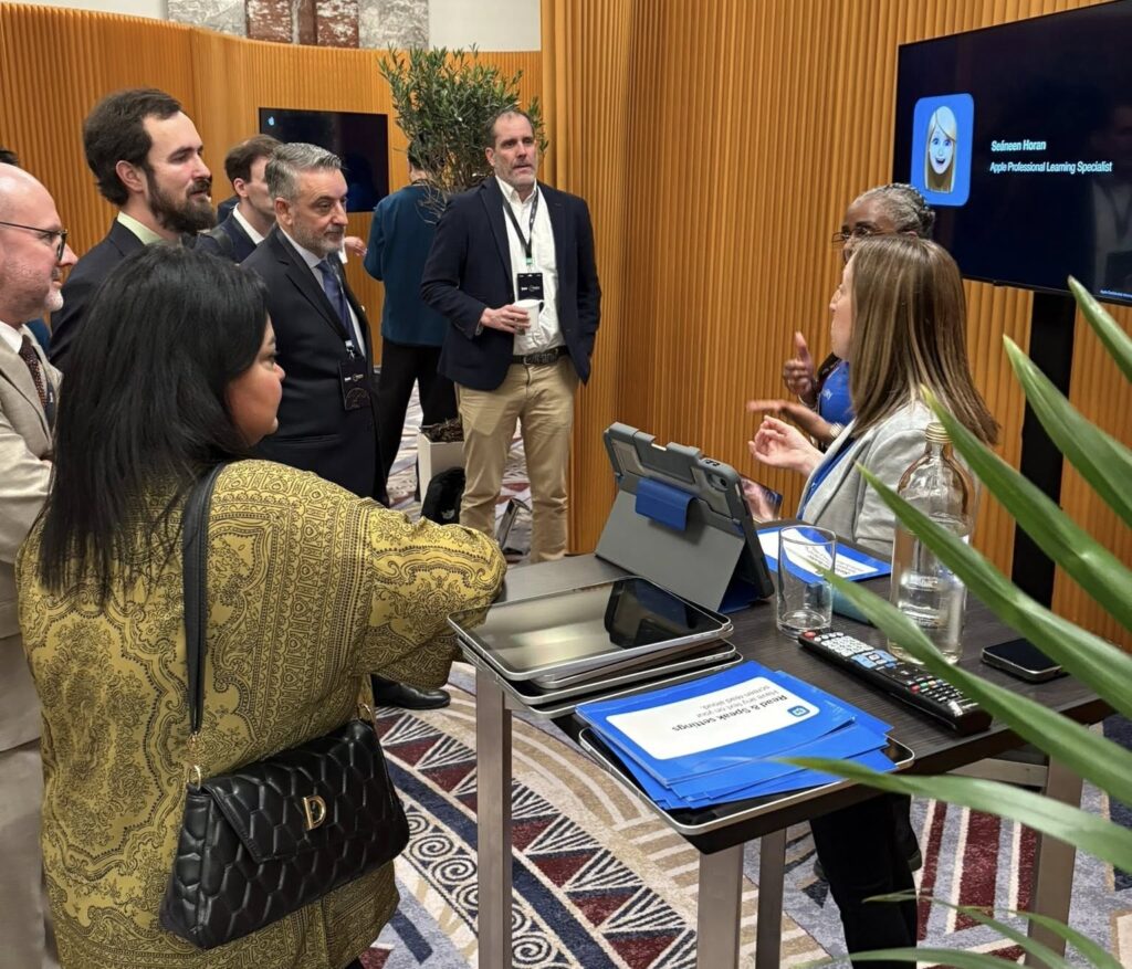 Paul Calendra, ministre de l'Éducation