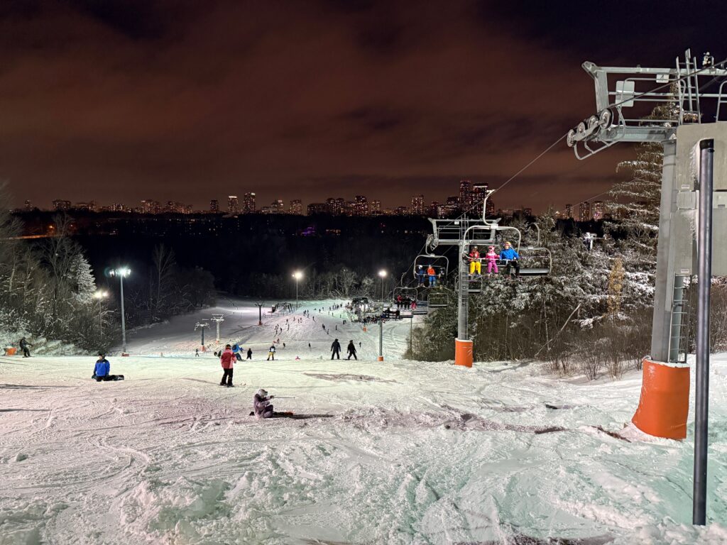 hiver, ski Earl Bales