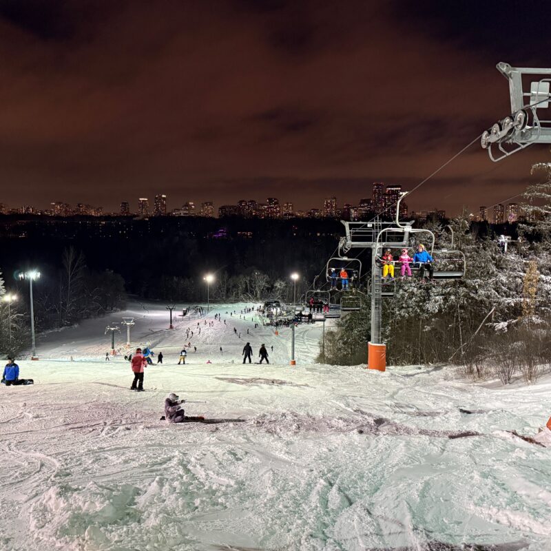 hiver, ski Earl Bales