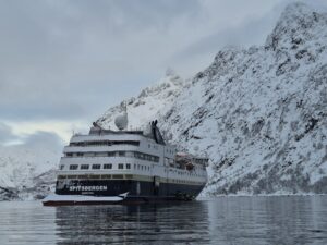 aurores boréales, Norvège navire MS Spitsbergen HX Expeditions