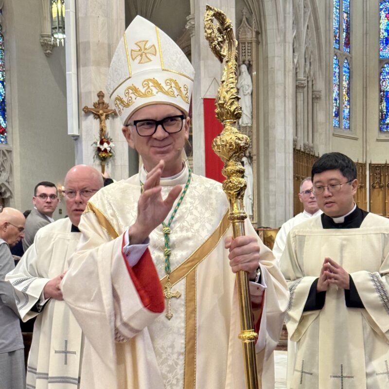 évêque Joseph Dabrowski de Hamilton