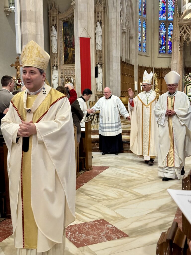 évêque Joseph Dabrowski de Hamilton