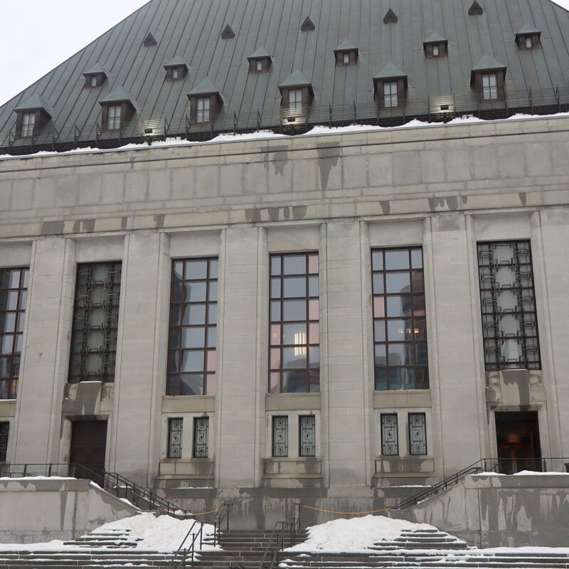 Cour suprême, clause dérogatoire, Québec, francophones