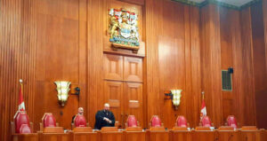 Cour suprême, clause dérogatoire, Québec, minorités