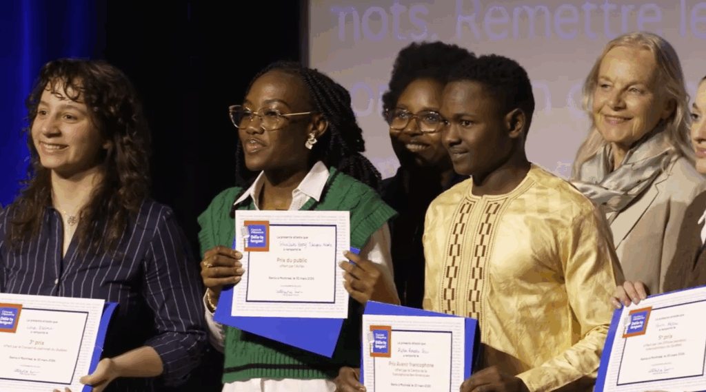Ghislaine Kerry, Délie ta langue!