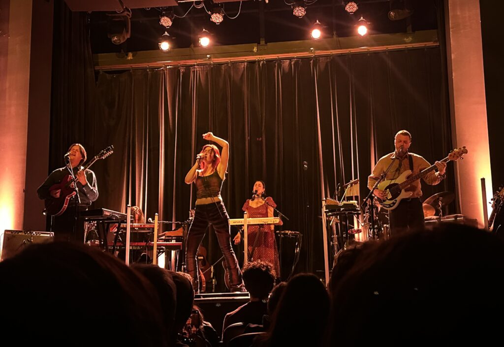 Lou-Adriane Cassidy, Paradise, Francophonie en Fête