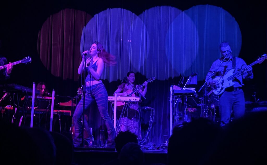 Lou-Adriane Cassidy, Paradise, Francophonie en Fête