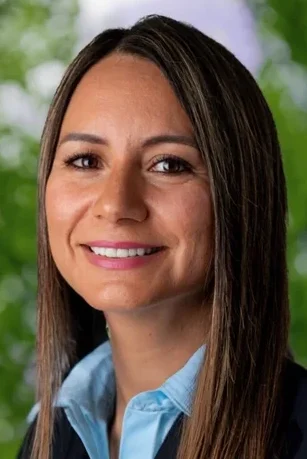 Jenny Perez, Fondateur, Unplugged Canada, Économiste à l'Université de Lima, Pérou