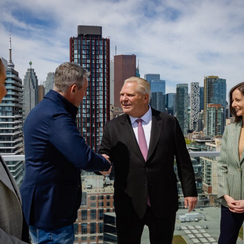 Doug Ford, rencontres, accès à l'information