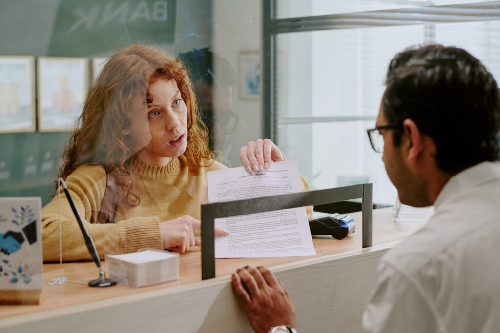 présence francophone, transports, banques, bilinguisme, langues officielles