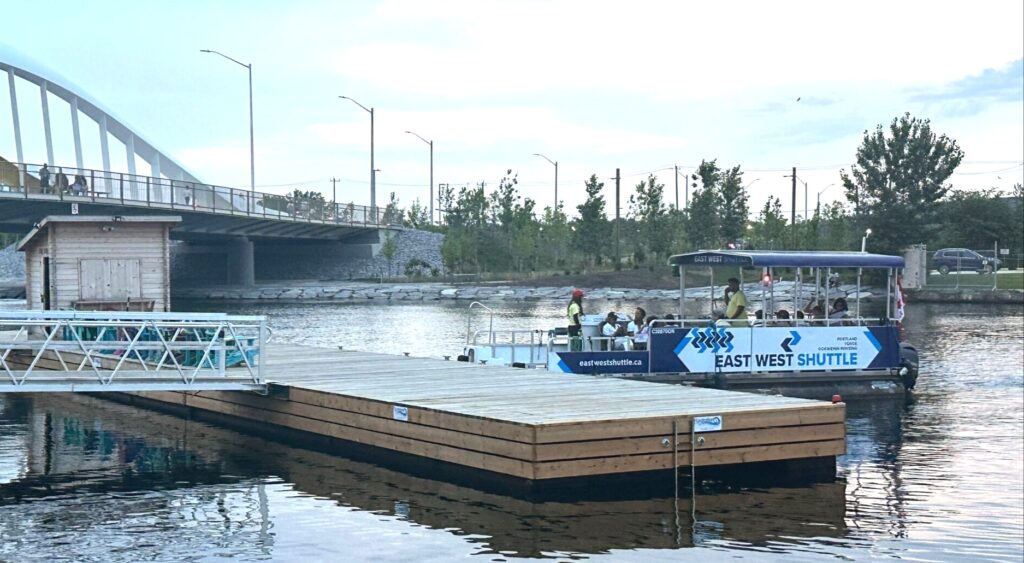 bateau-navette