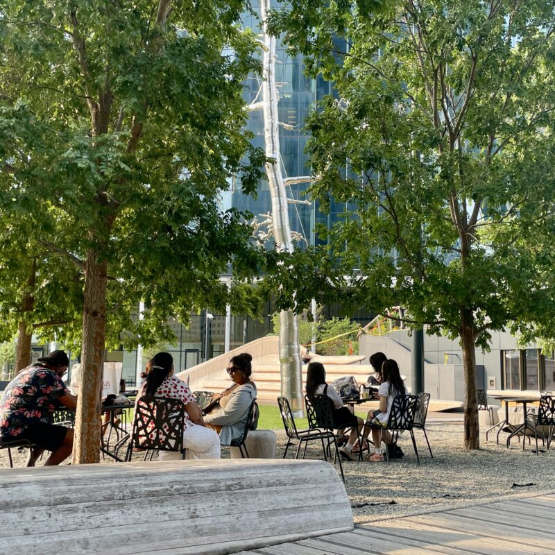 parc suspendu, CIBC Square
