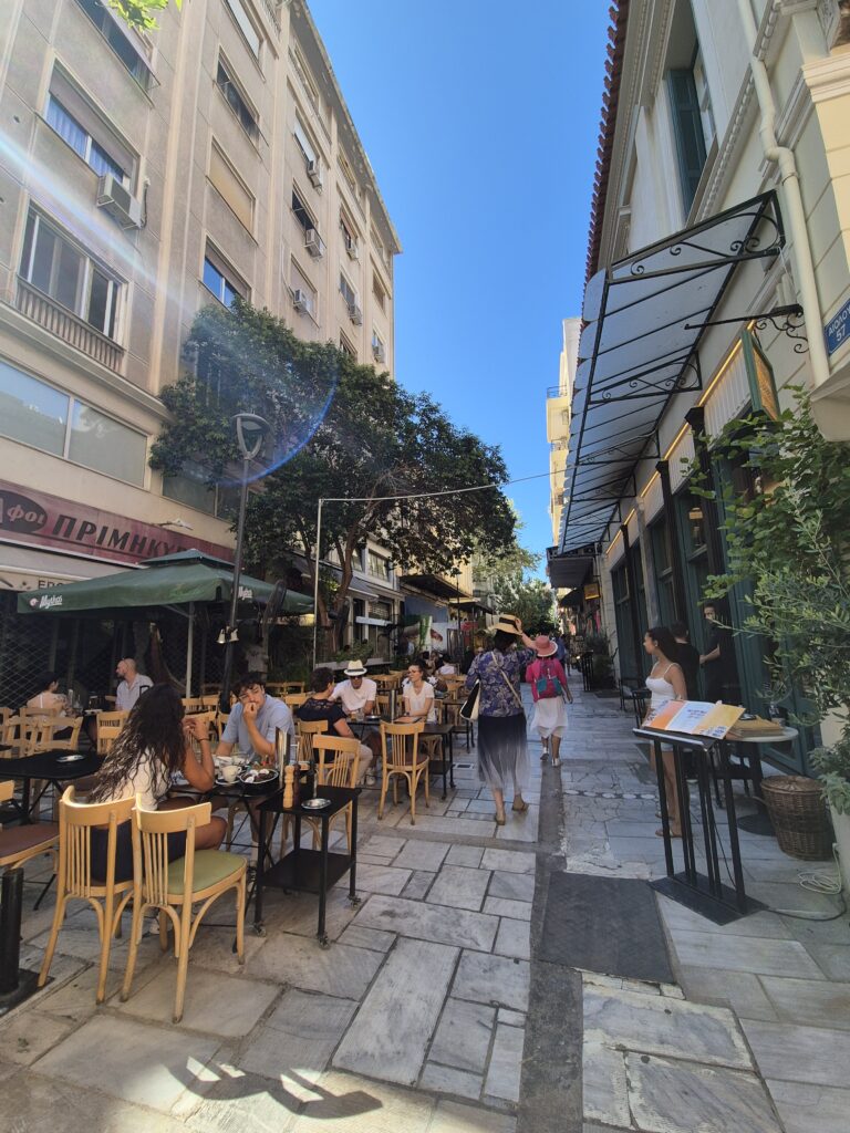 Grèce, Athènes, rue Vissis