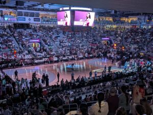 Tempo, basket, Coca-Cola Coliseum