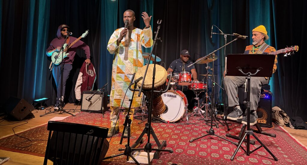 Le Monde de l’amour : le retour de Tamsir Seck